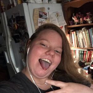 Meet your Posher, Felicia